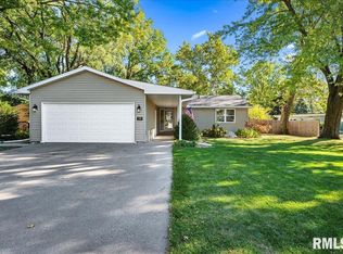 130 E High Point Rd, Peoria, IL 61614