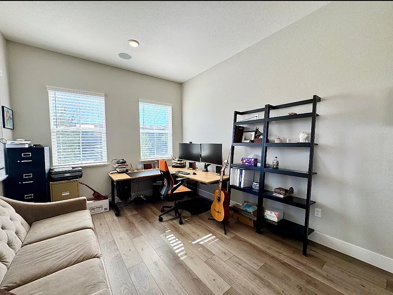 1628 Huntley Trl — Photo 33