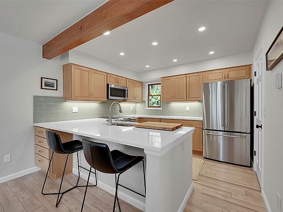 3rd image of 302 S French Street UNIT D