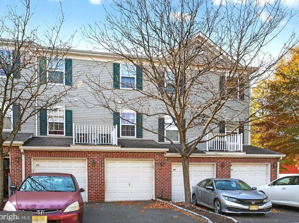 1062 Lamberton St,, Morrisville, PA