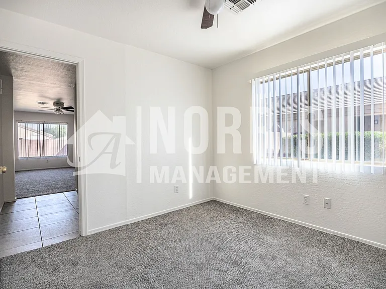 1632 E Cardinal Dr — Photo 23