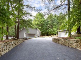 21 Sprucebrook Rd, Scituate, RI 02857