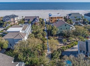 20 Beachwood W, Isle Of Palms, SC 29451
