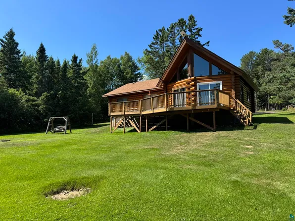 717 Larsmont Rd, Two Harbors, MN 55616