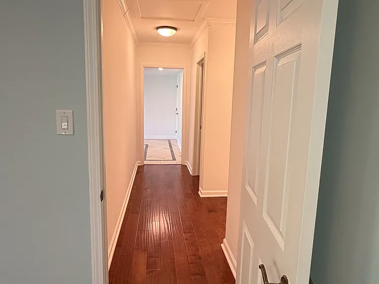 1385 Greenmont Dr — Photo 28