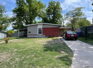 118 Cherry Ridge Dr, San Antonio, TX 78213