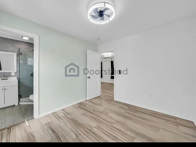 3608 Pomona St — Photo 12