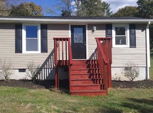 5427 Clearwood Dr, Roanoke, VA 24014