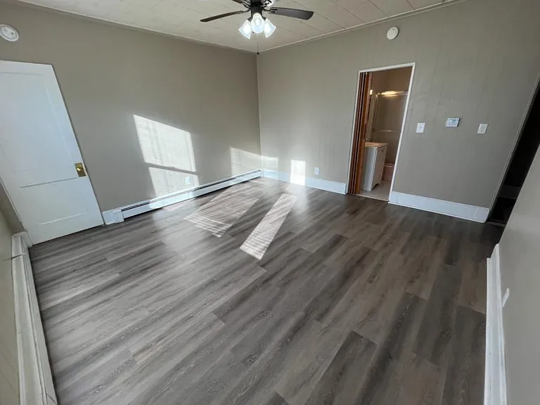62 Jefferson St #3R — Photo 9