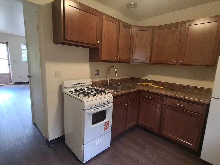 3999 Canal St — Photo 15