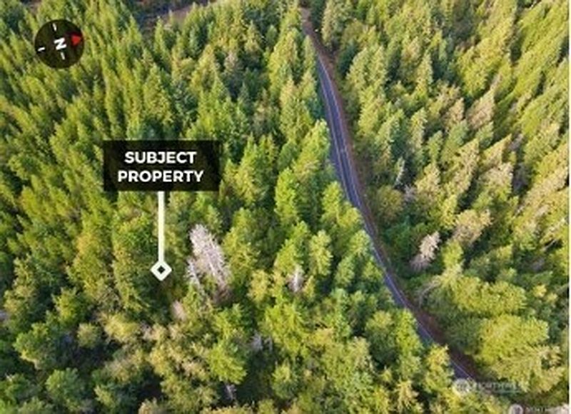 3rd image of 1085 N lake cushman Road