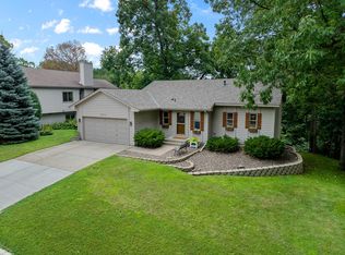 5879 Timber Trl SE, Prior Lake, MN 55372