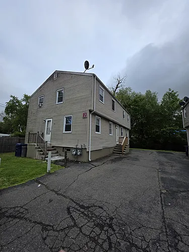 2 Kilborn St Photo 1