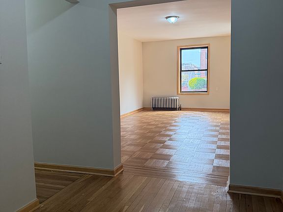2nd image of 200 E 19th St APT 1A