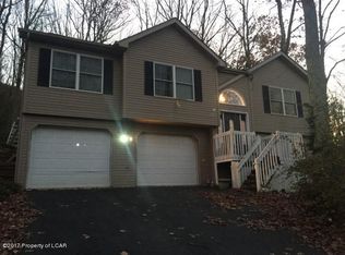 113 Buck Ridge Dr, Drums, PA 18222