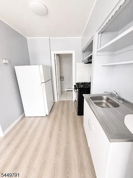 55 Hopper St #2