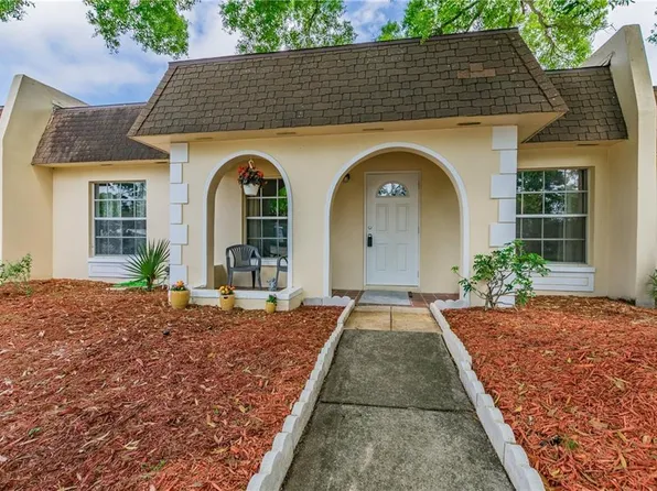 9985 83rd Way, Seminole, FL 33777