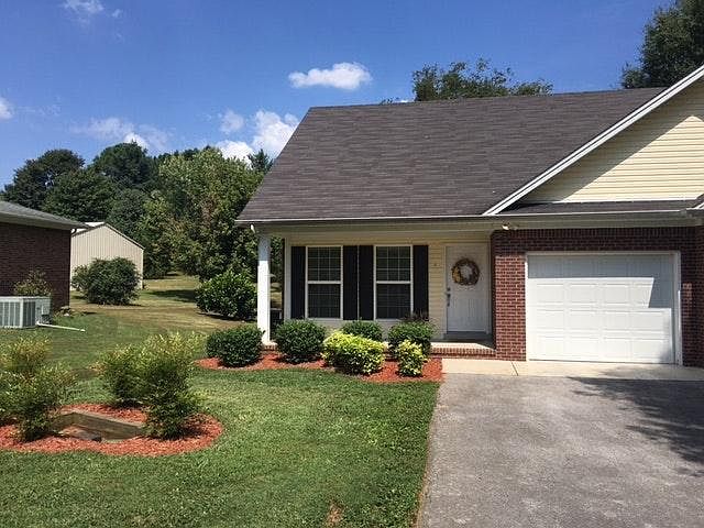 1st image of 830 Gardenside Way #A