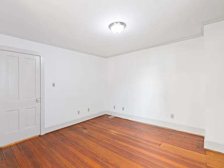 1307 Caroline St — Photo 26