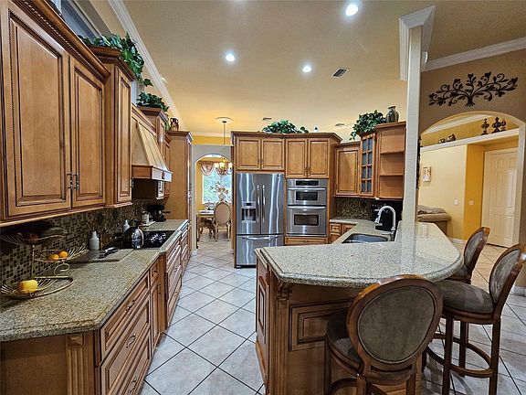 5th image of 5872 NW 122nd Drive