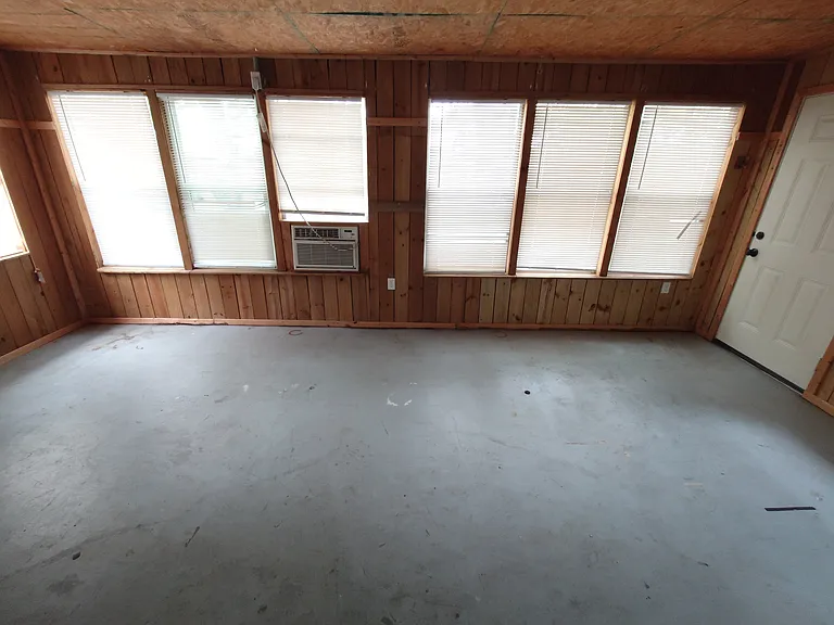 203 Haverford Dr — Photo 14