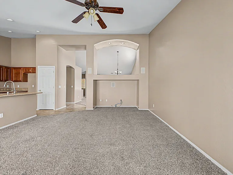 15652 W Durango St — Photo 10