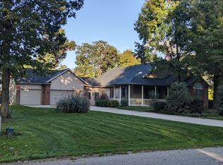 17020 Reagan Dr, Three Rivers, MI 49093
