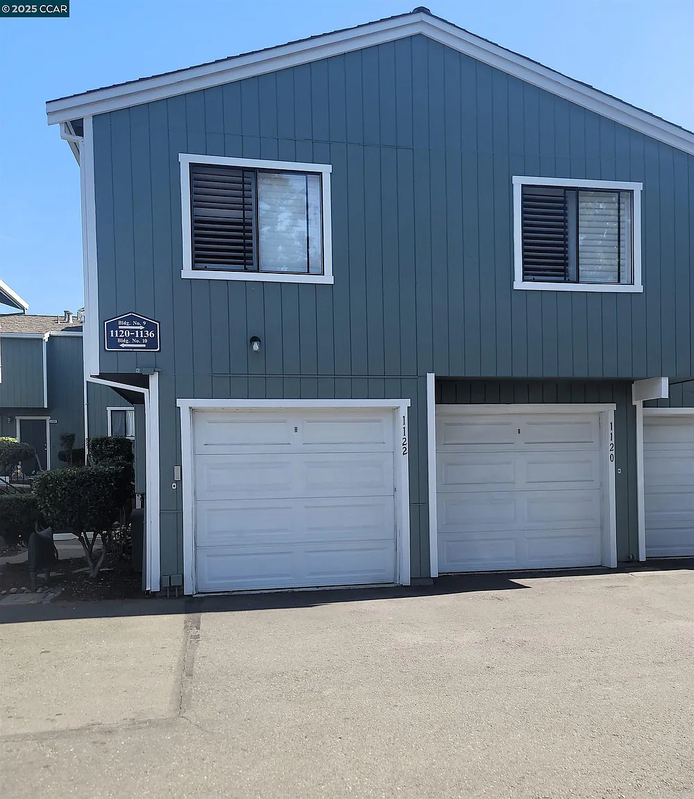1122 Maywood Ln photo 1