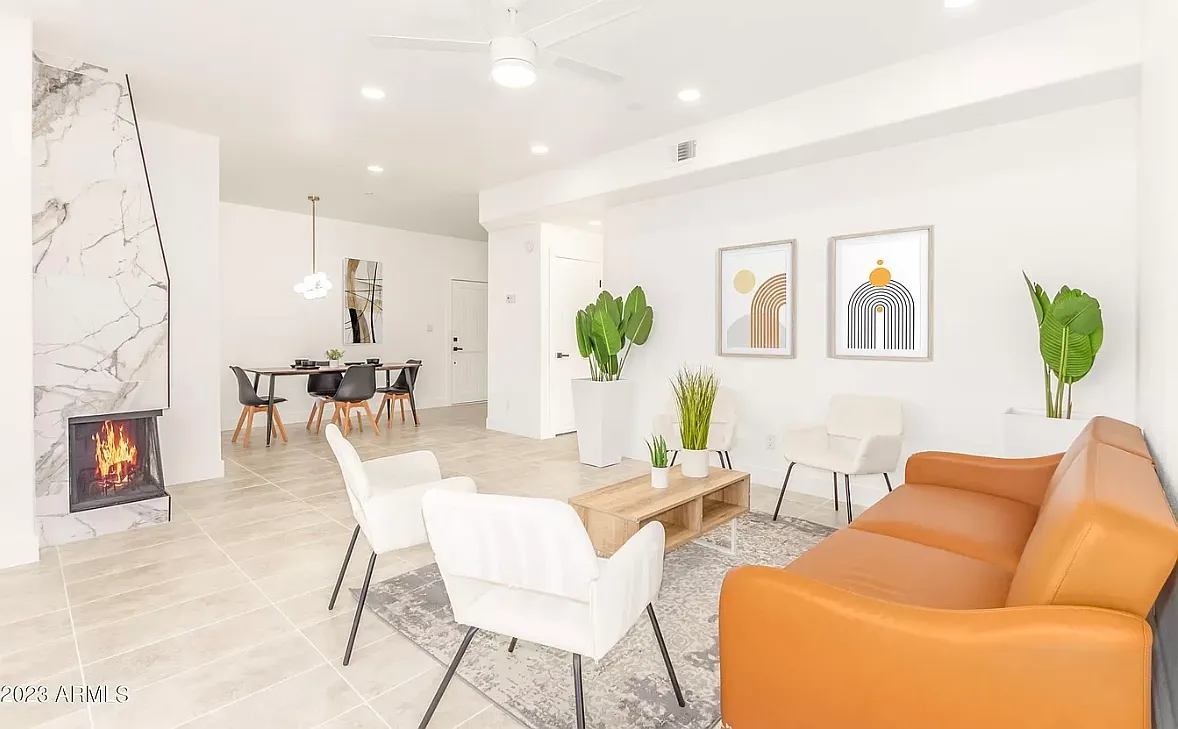 2 bed, 1123 sqft, $2,600 — Photo 2