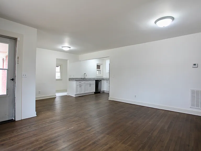 2714 Shamrock Dr — Photo 18