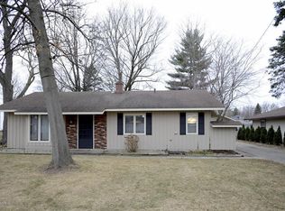 411 29th St N, Springfield, MI 49037