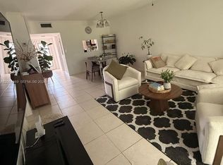 1055 Country Club Dr APT 402, Margate, FL 33063