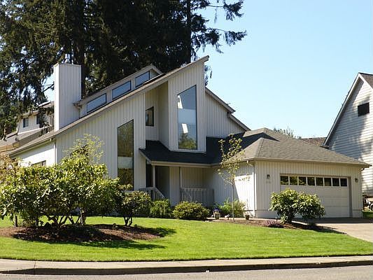 Commanding curb appeal!