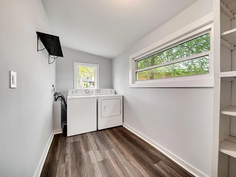 1507 Meridian St — Photo 20