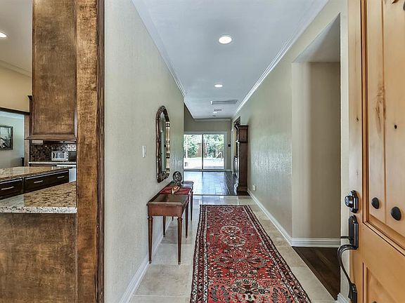 3rd image of 11826 Briar Forest Dr