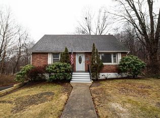 35 Leslie Rd, Newburgh, NY 12550