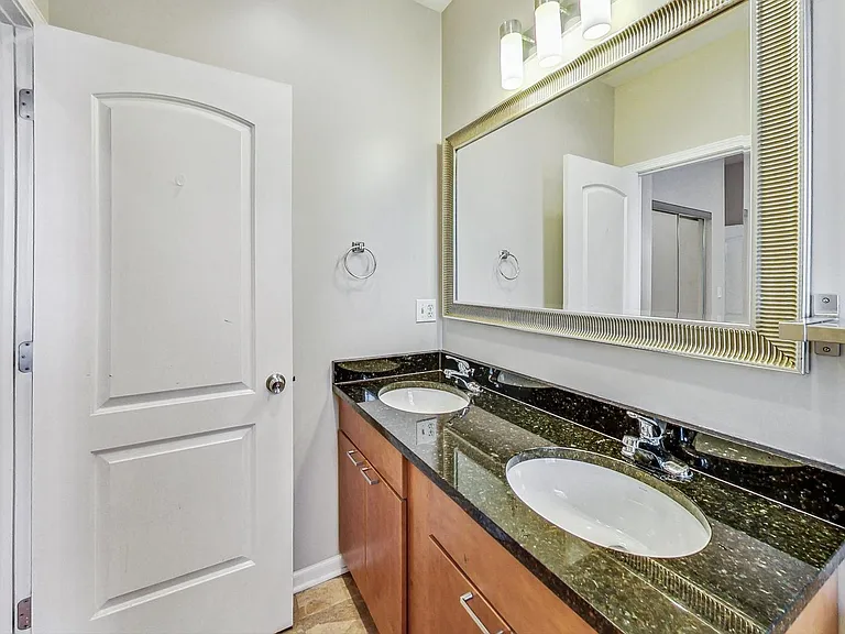 2839 W Cortez St #1 — Photo 14