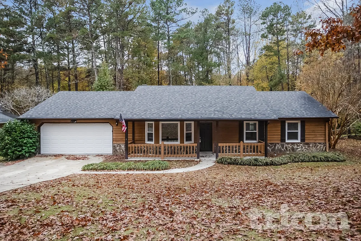 Building Photo - 1731 Hidden Acres Dr SW