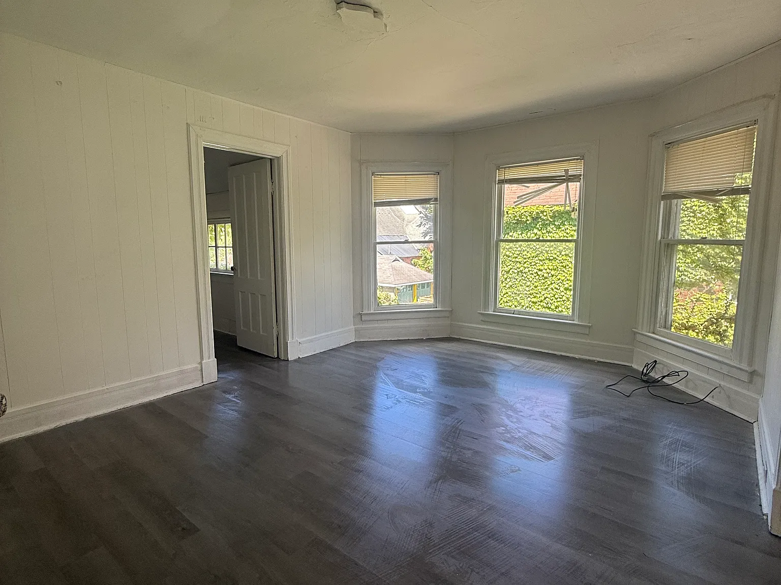 1 bed, $930 — Photo 1
