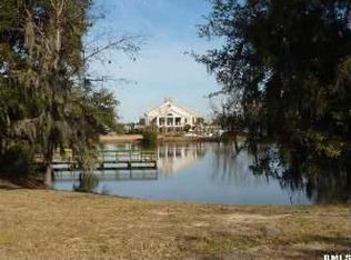 158 Coosaw Club Dr, Beaufort, SC 29907