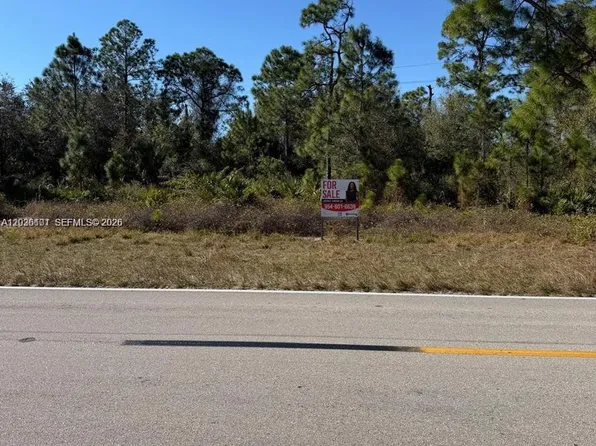 216 Columbus Blvd, Lehigh Acres, FL 33974