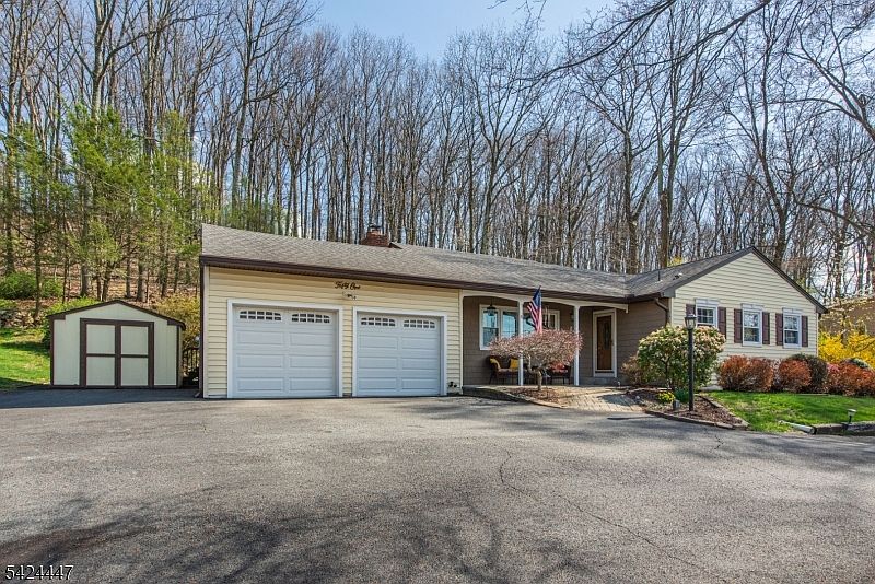 1st image of 51 Pleasant Hill Rd