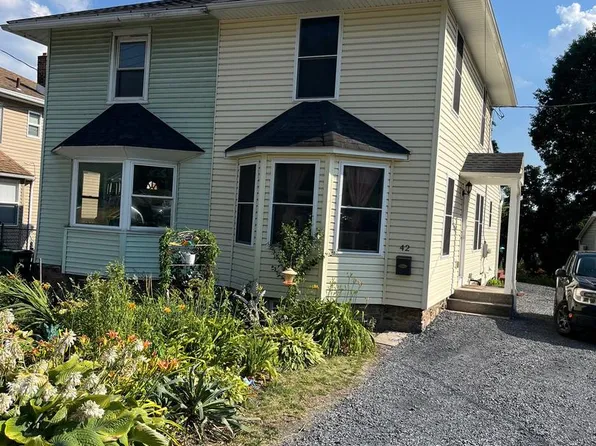 42 E Columbia Rd, Enola, PA 17025