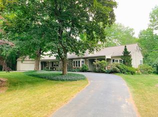 42 Brook Rd, Falmouth, ME 04105