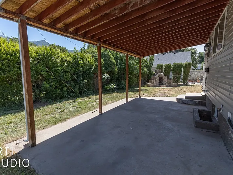 846 E McFarland St — Photo 17