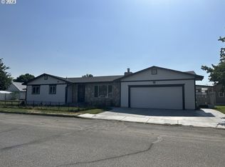1706 Oak St, Milton Freewater, OR 97862