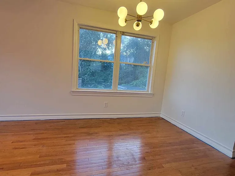 25 Cliff St #2 — Photo 2