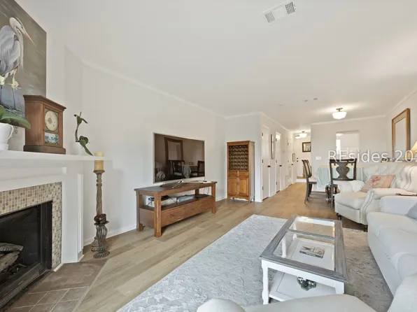 155 Dillon Rd APT 2420, Hilton Head Island, SC 29926