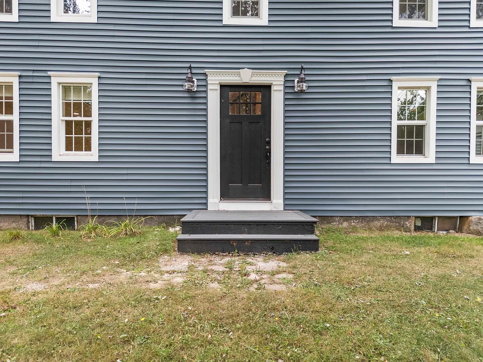 4 bed, 2.5 bath, 2488 sqft, $5,000 — Photo 4