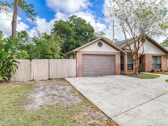 3rd image of 4633 TREVI Drive